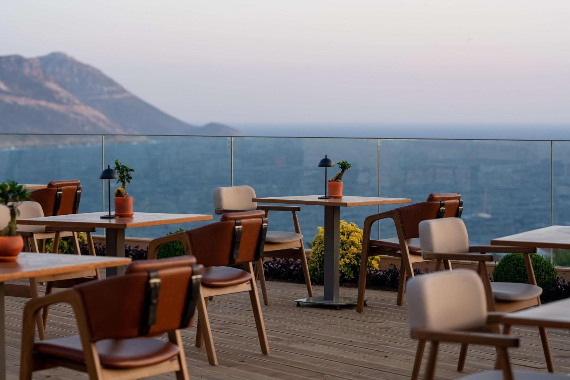 Radisson Blu Hotel, Kas Bagian luar foto