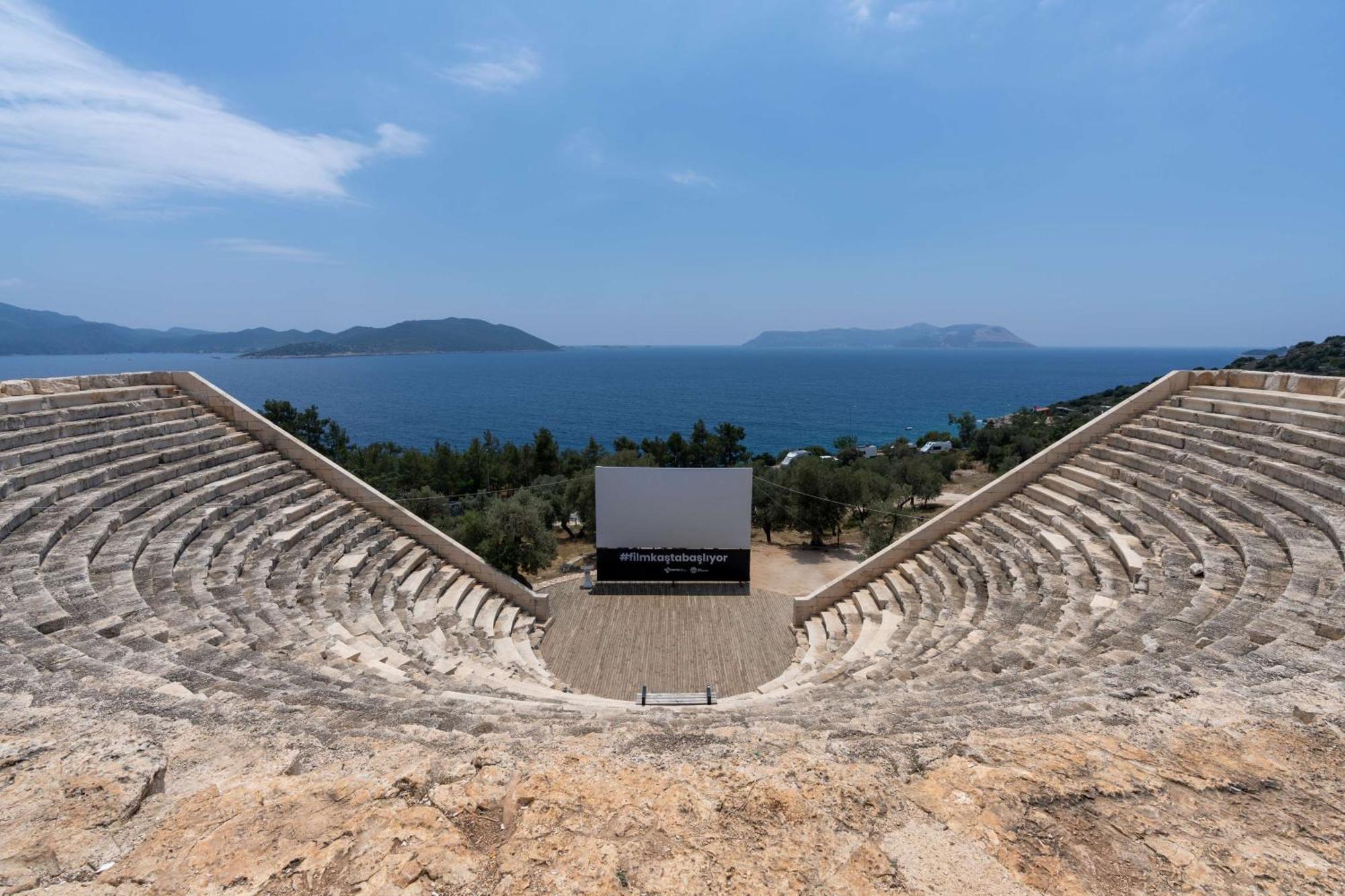 Radisson Blu Hotel, Kas Bagian luar foto
