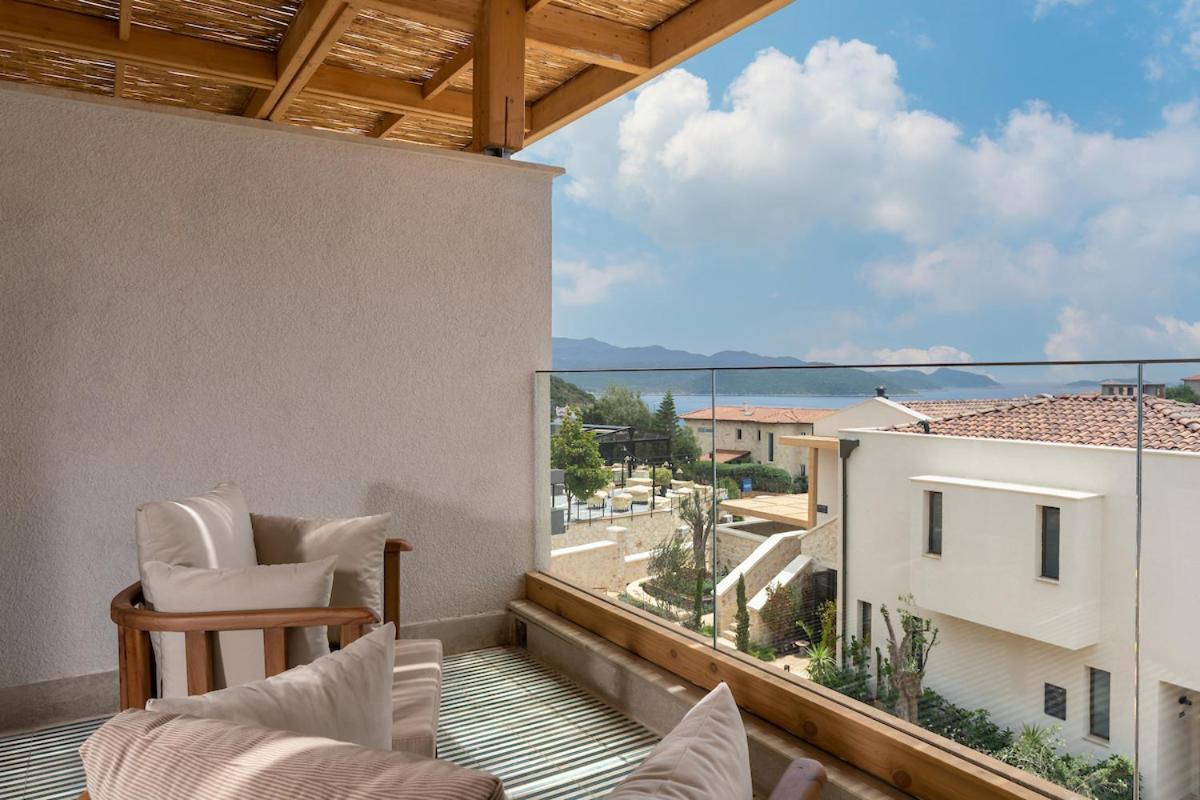 Radisson Blu Hotel, Kas Bagian luar foto