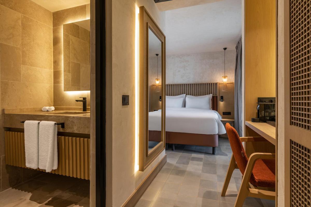 Radisson Blu Hotel, Kas Bagian luar foto